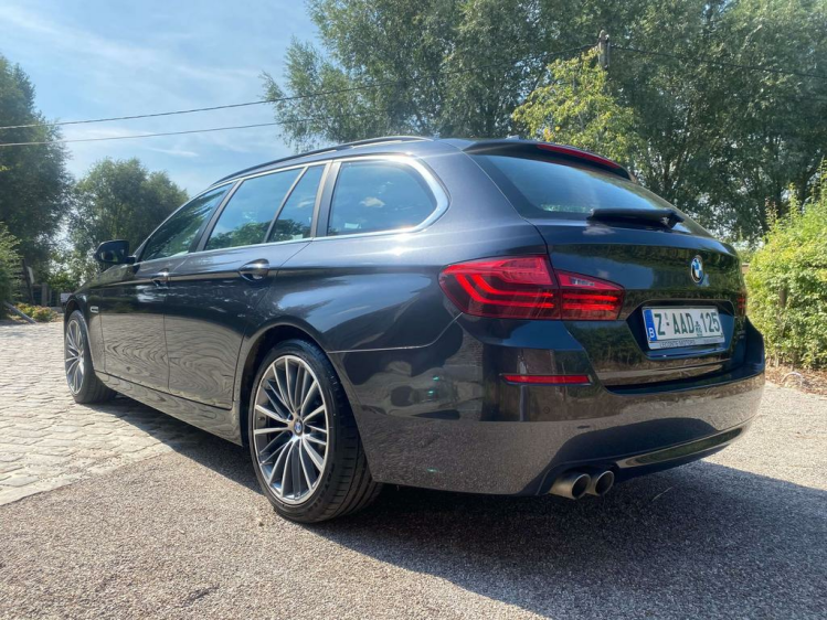 BMW 520 520dA Touring Xenon/Leder/Gps/USB/PDC/19'Alu's...! Leconte Motors