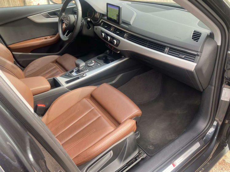 Audi A4 2.0TDI S-Tronic S-Line Matrix/Gps/Sportzetels/PDC Leconte Motors