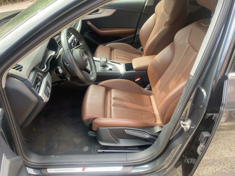 Audi A4 2.0TDI S-Tronic S-Line Matrix/Gps/Sportzetels/PDC Leconte Motors