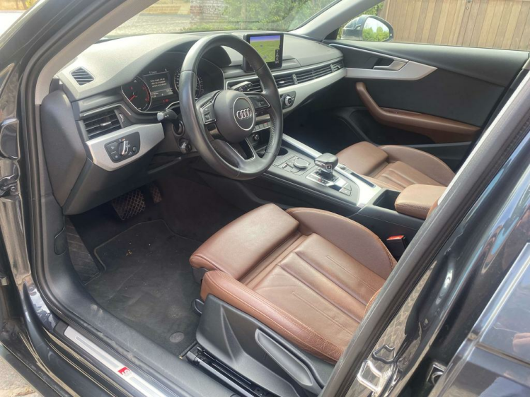 Audi A4 2.0TDI S-Tronic S-Line Matrix/Gps/Sportzetels/PDC Leconte Motors