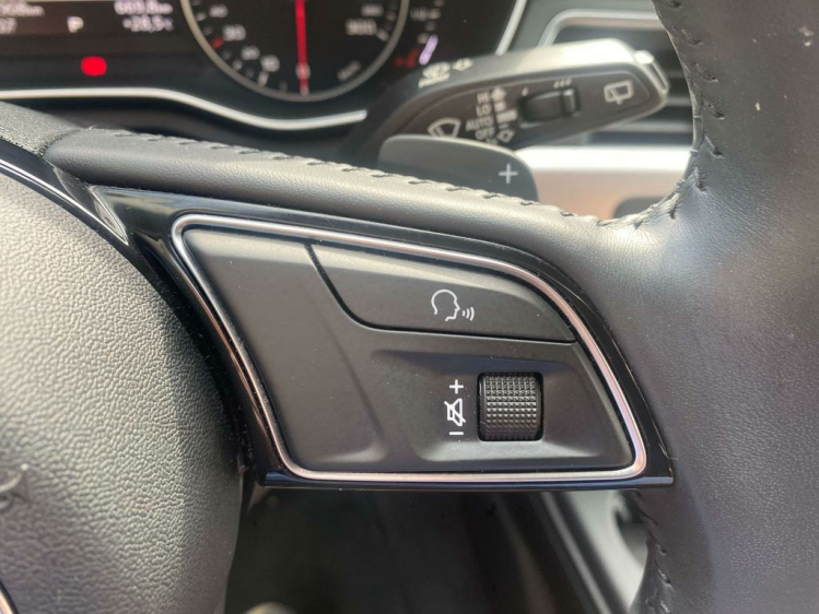 Audi A4 2.0TDI S-Tronic S-Line Matrix/Gps/Sportzetels/PDC Leconte Motors