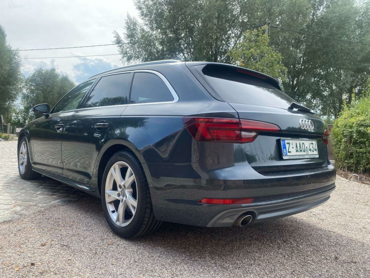 Audi A4 2.0TDI S-Tronic S-Line Matrix/Gps/Sportzetels/PDC Leconte Motors