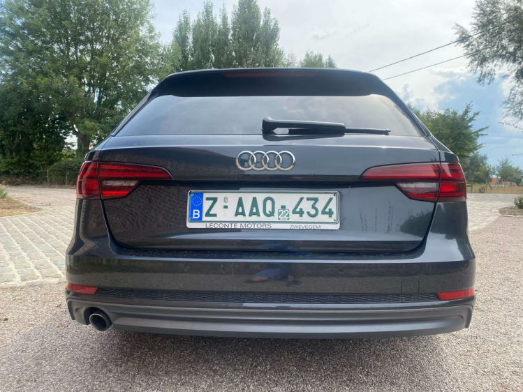Audi A4 2.0TDI S-Tronic S-Line Matrix/Gps/Sportzetels/PDC Leconte Motors
