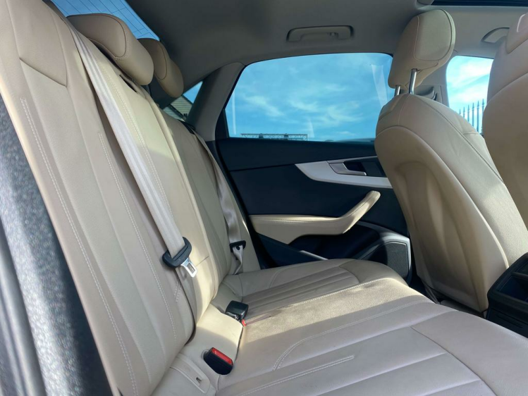 Audi A4 2.0 TDi S tronic Virtual-Cockpit/Leder/Gps-Plus/.. Leconte Motors