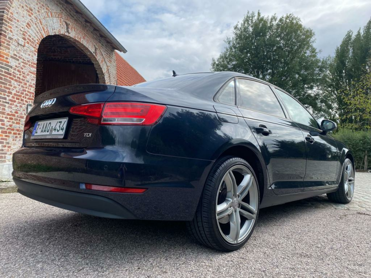 Audi A4 2.0 TDi S tronic Virtual-Cockpit/Leder/Gps-Plus/.. Leconte Motors