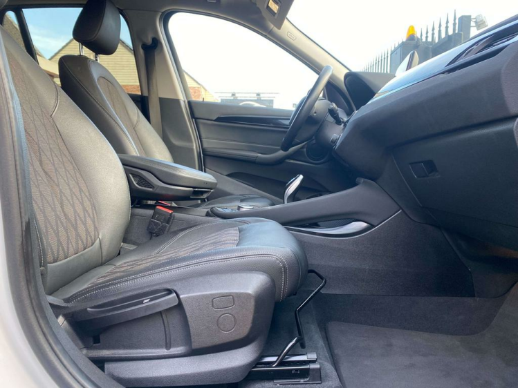 BMW X1 1.5iA sDrive18 X-Line Full-LED/Leder/Gps/Cruise/.. Leconte Motors
