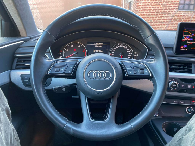 Audi A4 2.0 TDi ultra S tronic S-Line Matrix/Gps/Trekhaak! Leconte Motors