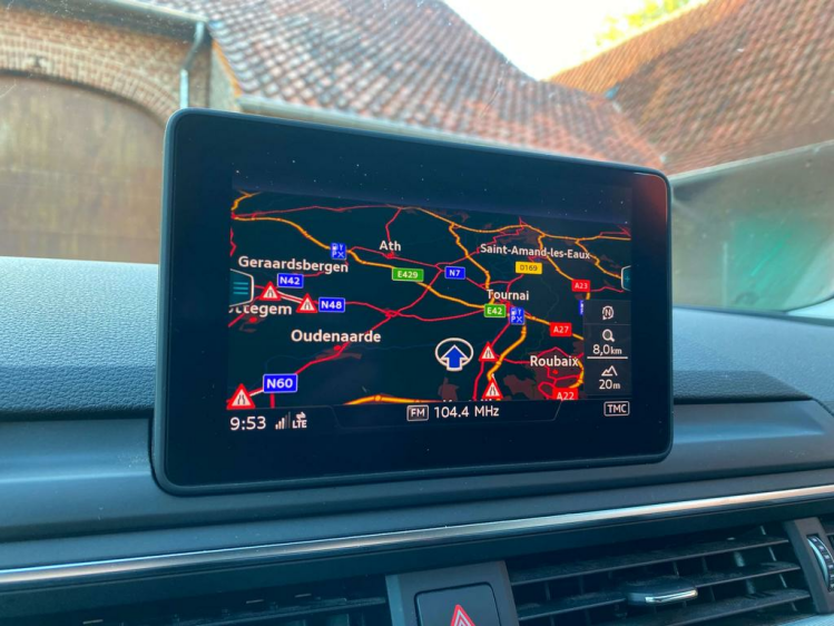 Audi A4 2.0 TDi ultra S tronic S-Line Matrix/Gps/Trekhaak! Leconte Motors