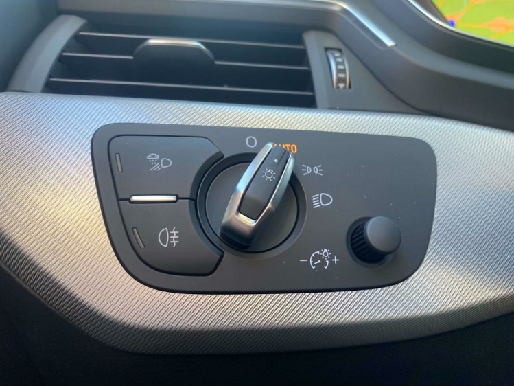 Audi A4 2.0TDI S-Tronic Virtual-Cockpit/Matrix/Leder/GPS.. Leconte Motors