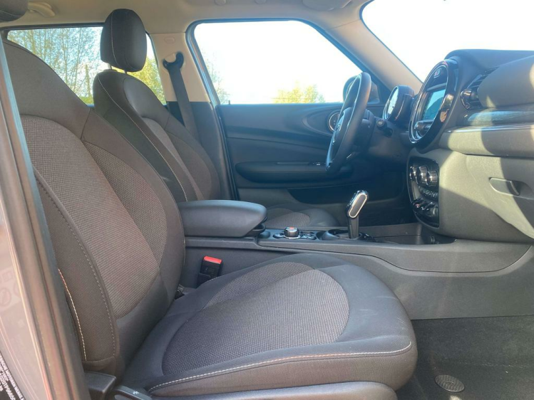 MINI One Clubman 1.5iA Navigatie/Cruise/PDC/Multistuur/Bluetooth! Leconte Motors