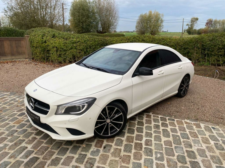 Mercedes-Benz CLA 200 CDI Sport-Pack Xenon/Leder/Gps/Sportzetels/PDC/.. Leconte Motors
