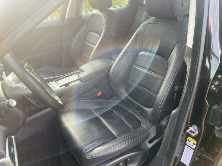 Jaguar F-Pace 2.0d Automaat/Panodak/Leder/Navigatie/Camera!/ Leconte Motors