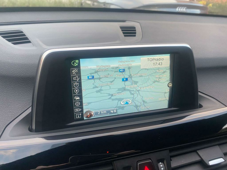 BMW X1 1.5iA sDrive18 Sport-Pack Full-LED/Sportzetels/Gps Leconte Motors