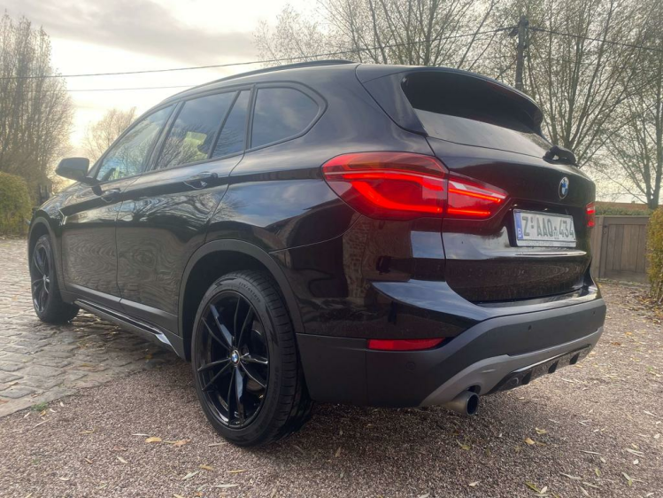BMW X1 1.5iA sDrive18 Sport-Pack Full-LED/Sportzetels/Gps Leconte Motors
