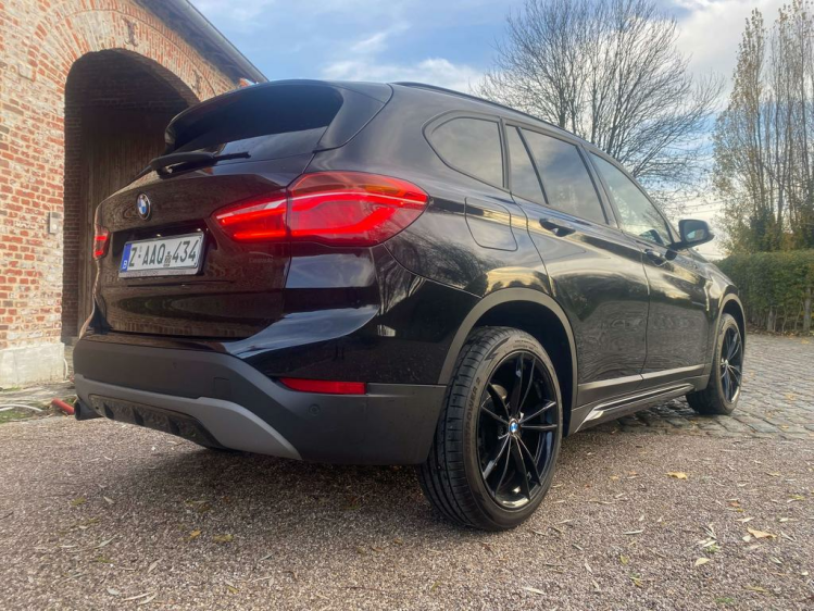 BMW X1 1.5iA sDrive18 Sport-Pack Full-LED/Sportzetels/Gps Leconte Motors
