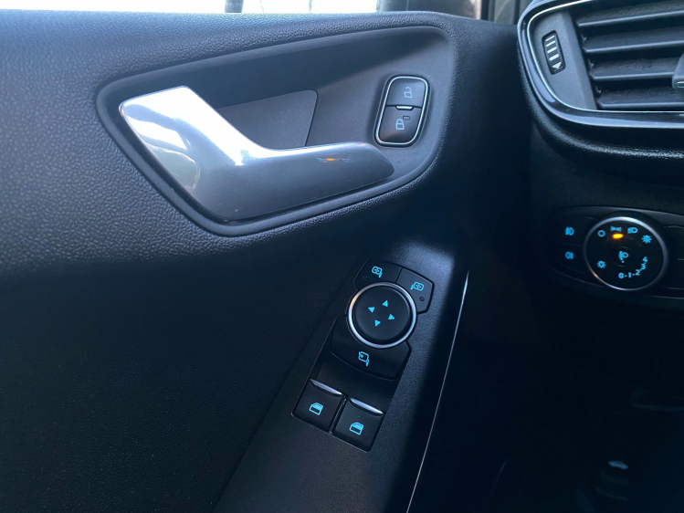 Ford Fiesta 1.1i 5-deurs 46.000km LED/Apple-Carplay/PDC/DAB+ Leconte Motors