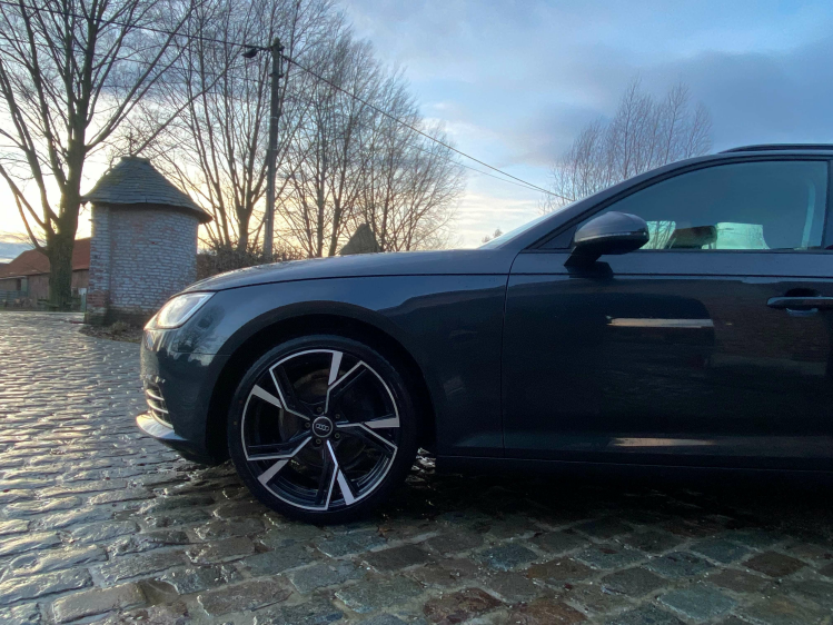 Audi A4 2.0 TDi S tronic Virtual-Cockpit/Leder/Camera/Trek Leconte Motors