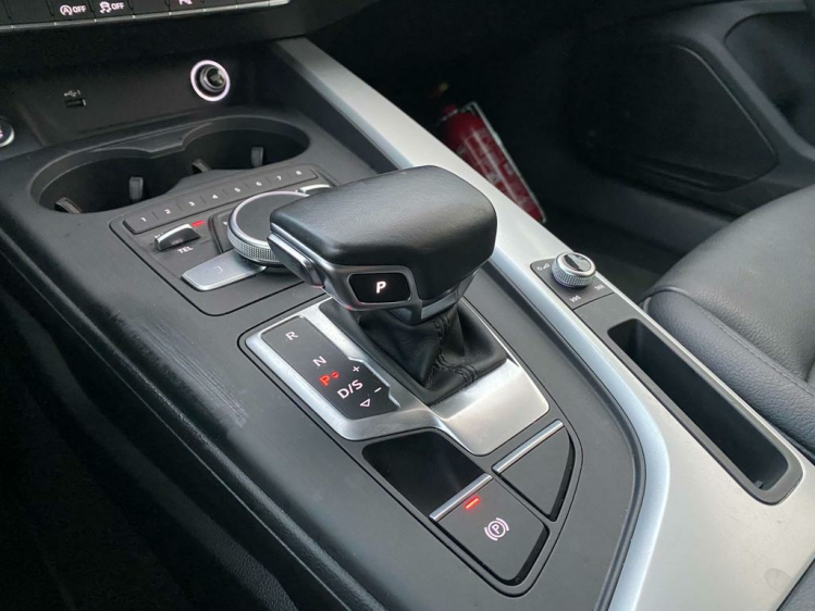 Audi A4 2.0 TDi S tronic Virtual-Cockpit/Matrix/Leder...! Leconte Motors