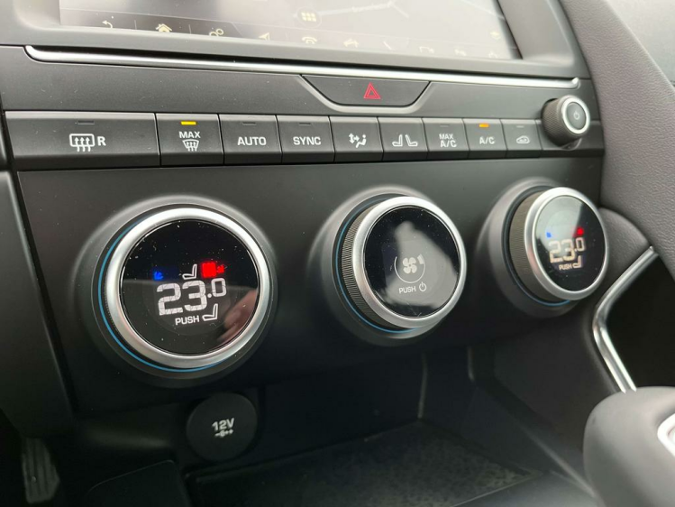 Jaguar E-Pace 2.0 T AWD S LED/Gps/Leder/Camera/Lane-assist/...! Leconte Motors