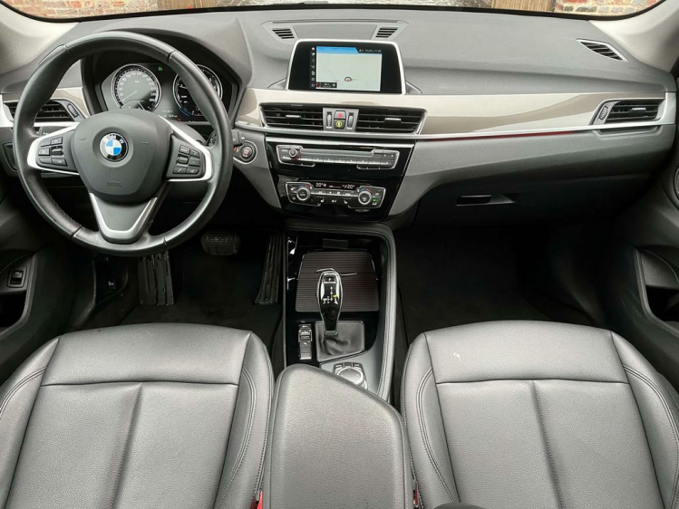 BMW X1 1.5iA sDrive18 X-Line LED/Gps/Leder/Apple-Carplay! Leconte Motors
