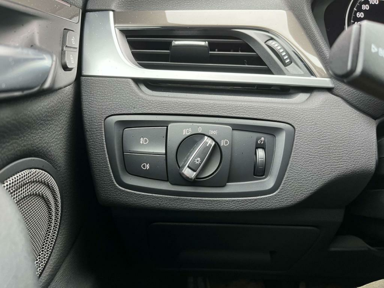 BMW X1 1.5iA sDrive18 X-Line LED/Gps/Leder/Apple-Carplay! Leconte Motors