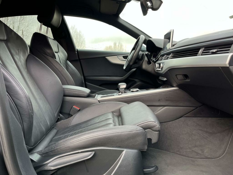 Audi A5 2.0 TDi S tronic Virtual/Sportzetels/Camera/DAB+.. Leconte Motors