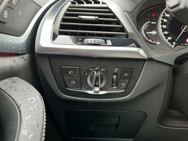 BMW X3 2.0 dA xDrive20 M-Pack Panodak/Leder/HUD/Camera/.. Leconte Motors