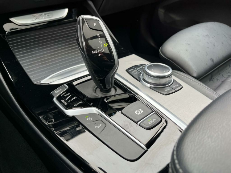 BMW X3 2.0 dA xDrive20 M-Pack Panodak/Leder/HUD/Camera/.. Leconte Motors