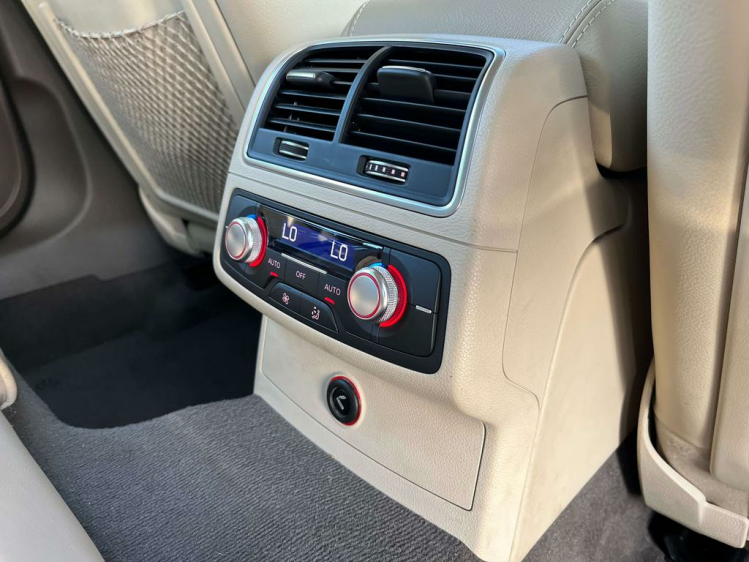 Audi A6 2.0 TDi S tronic Avant LED/Gps/Leder/Camera/190PK Leconte Motors