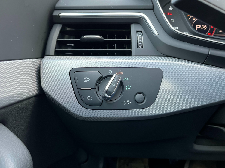 Audi A4 2.0 TDi S tronic S-Line Virtual-Cockpit/Matrix LED Leconte Motors