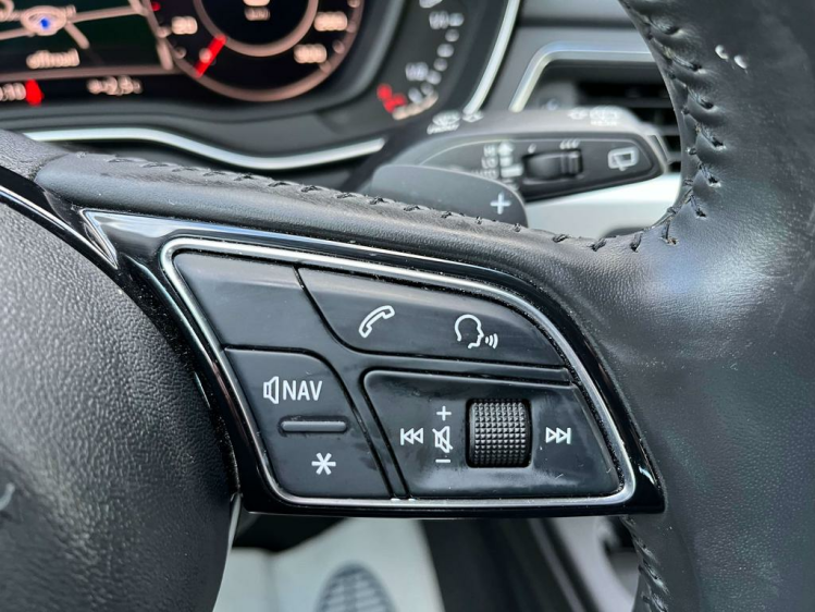 Audi A4 2.0 TDi S tronic S-Line Virtual-Cockpit/Matrix LED Leconte Motors