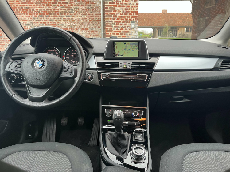 BMW 216 216i Active Tourer Navigatie/Bluetooth/Cruise/PDC! Leconte Motors