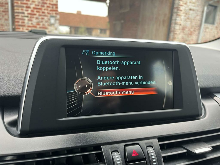 BMW 216 216i Active Tourer Navigatie/Bluetooth/Cruise/PDC! Leconte Motors