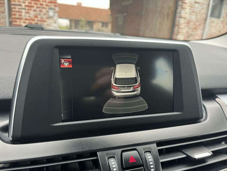 BMW 216 216i Active Tourer Navigatie/Bluetooth/Cruise/PDC! Leconte Motors