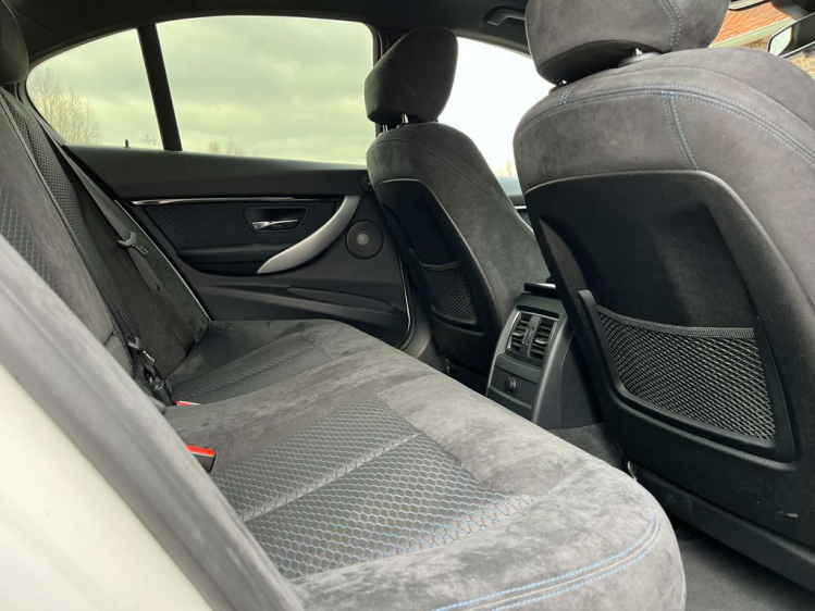 BMW 330 330eA Plug-In Hybrid M-Sportpack LED/HUD/360'CAM! Leconte Motors