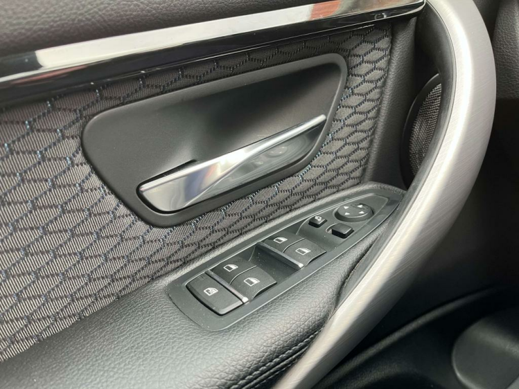 BMW 330 330eA Plug-In Hybrid M-Sportpack LED/HUD/360'CAM! Leconte Motors