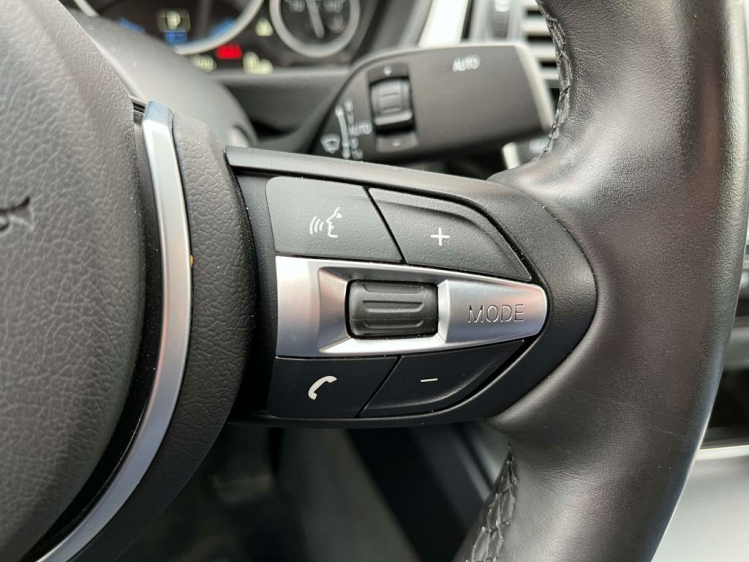 BMW 330 330eA Plug-In Hybrid M-Sportpack LED/HUD/360'CAM! Leconte Motors