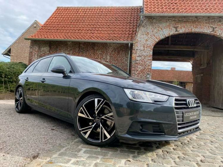 Audi A4 2.0 TDi ultra S tronic Virtual Cockpit/Panodak/... Leconte Motors