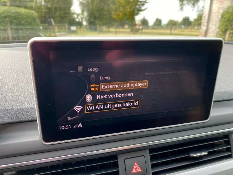 Audi A4 2.0 TDi ultra S tronic Virtual Cockpit/Panodak/... Leconte Motors