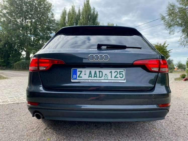 Audi A4 2.0 TDi ultra S tronic Virtual Cockpit/Panodak/... Leconte Motors