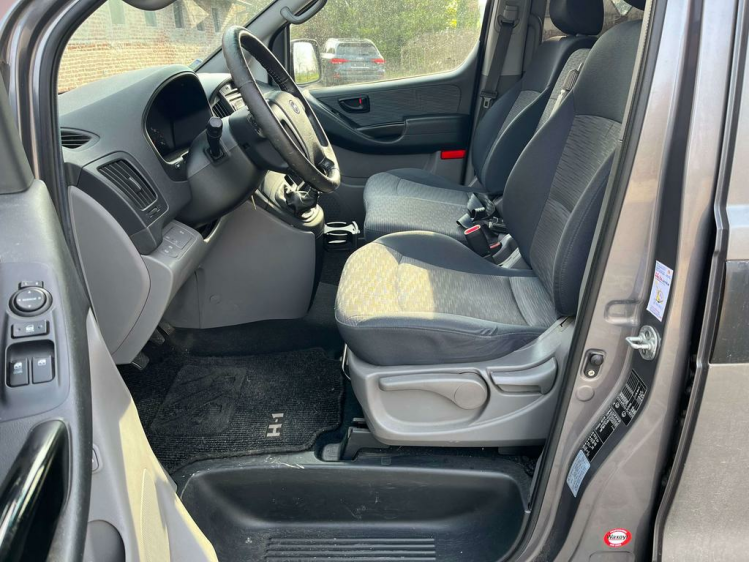 Hyundai H-1 2.5 CRDi Executive Lichte VR. Dubbele Cabine 6-zit Leconte Motors