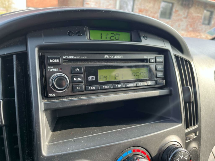 Hyundai H-1 2.5 CRDi Executive Lichte VR. Dubbele Cabine 6-zit Leconte Motors