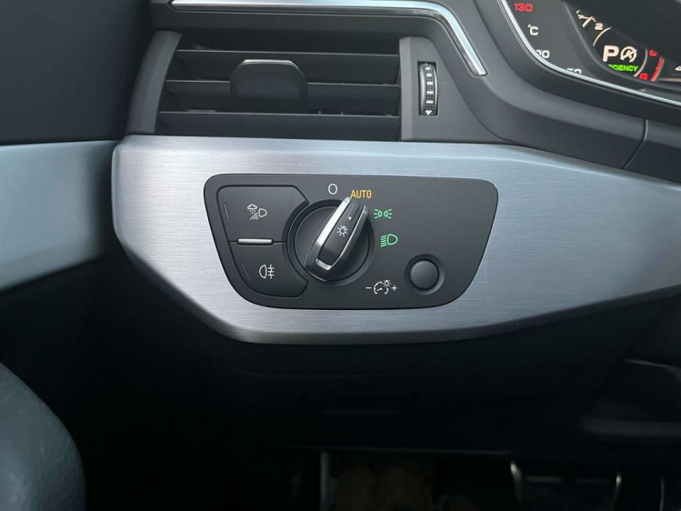 Audi A4 35 TDi S-Tronic 3x S-Line LED-Matrix/Virtual/Cam! Leconte Motors