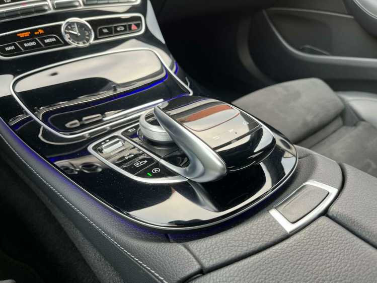 Mercedes-Benz E 200 dA AMG-PACK LED/Widescreen/HUD/Camera/Sfeerverlich Leconte Motors