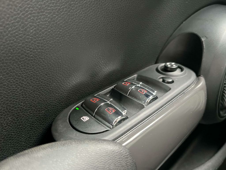 MINI One 1.5i 5-deurs Facelift Navigatie/Cruise/PDC/BTH/... Leconte Motors