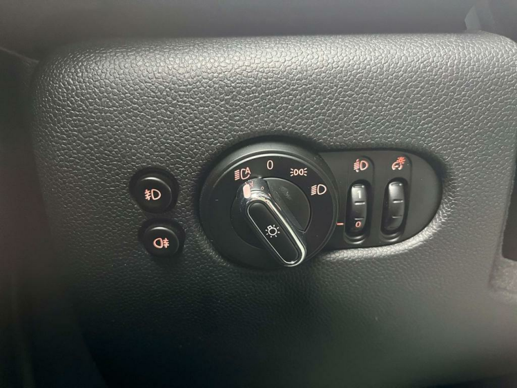 MINI One 1.5i 5-deurs Facelift Navigatie/Cruise/PDC/BTH/... Leconte Motors