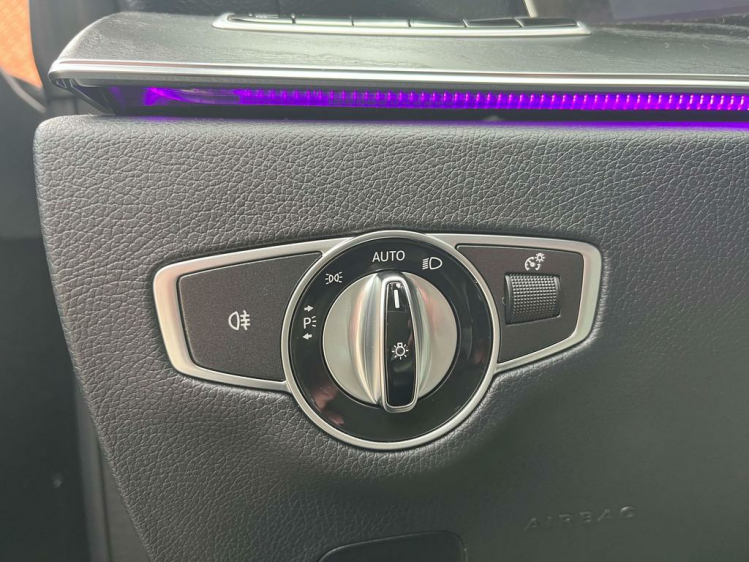 Mercedes-Benz E 220 dA Coupé AMG-PACK Panodak/Burmeister/Memoryseat Leconte Motors