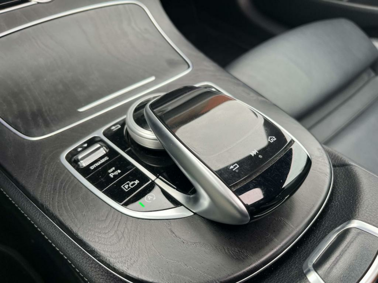 Mercedes-Benz E 220 dA Coupé AMG-PACK Panodak/Burmeister/Memoryseat Leconte Motors