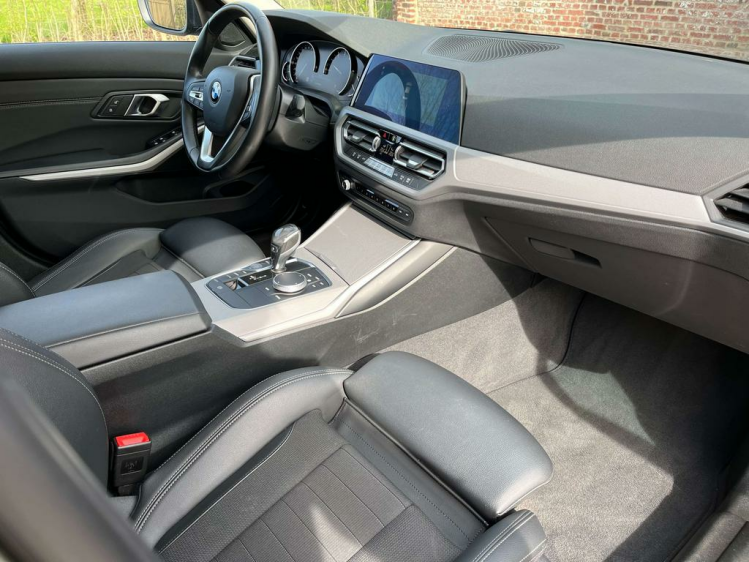 BMW 320 320iA Berline LED/Navi-Pro/Lederen-Sportzetels...! Leconte Motors