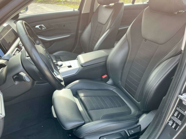 BMW 320 320iA Berline LED/Navi-Pro/Lederen-Sportzetels...! Leconte Motors